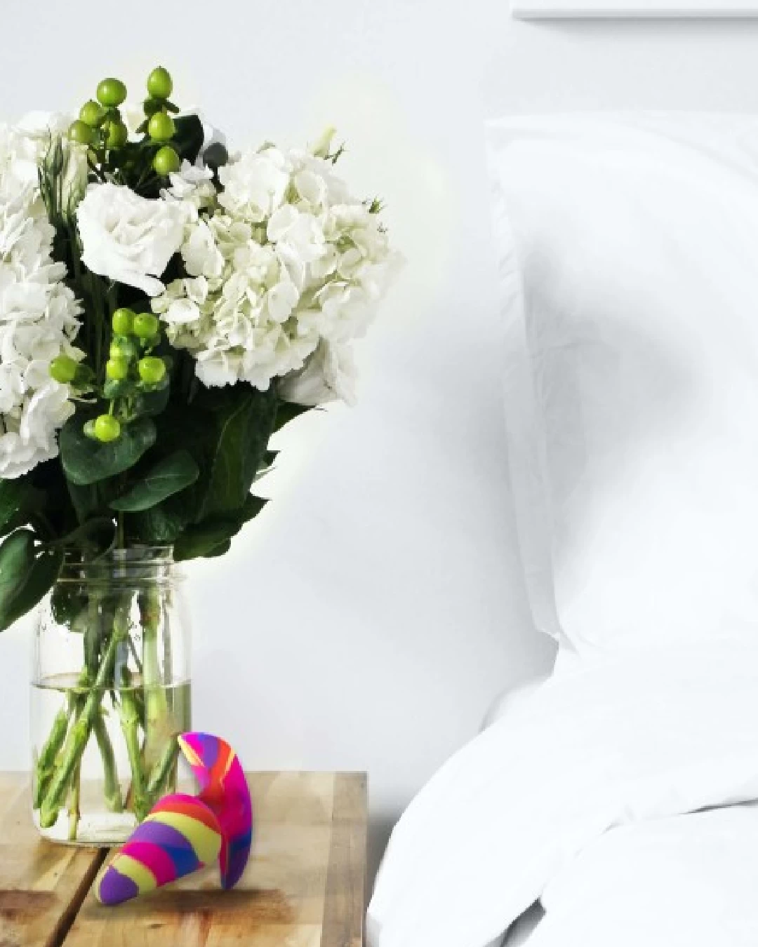 Blush Free Spirit Vibrating 10 Function Beginner Silicone Butt Plug - Image 6