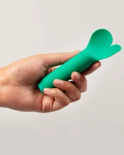 Je Joue Amour Heart Shaped Tip Bullet Vibrator - Green
