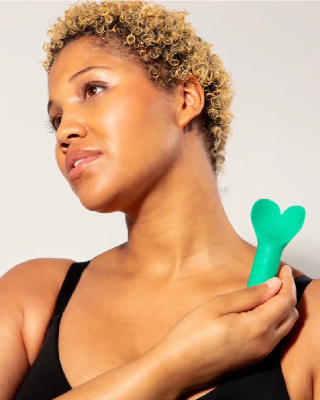 Je Joue Amour Heart Shaped Tip Bullet Vibrator - Green - Image 4