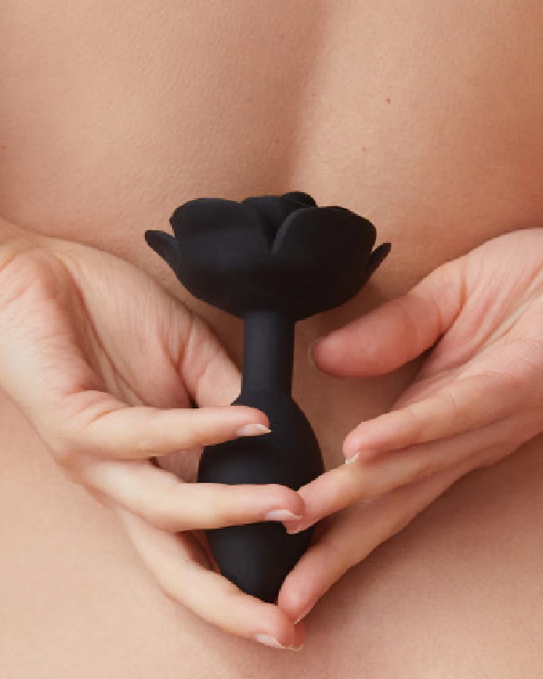 Open Roses Large Black Silicone Flower Butt Plug