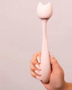 Purrs Like A Kitten Flexible Wand Vibrator