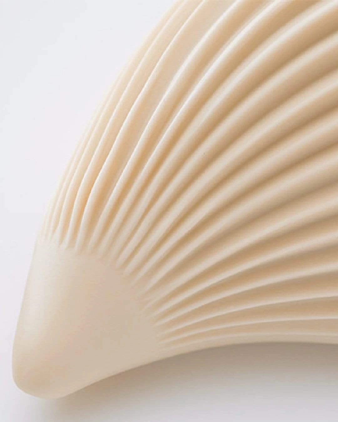 Tenga Iroha+ Kushi Soft Vibrator - Image 4